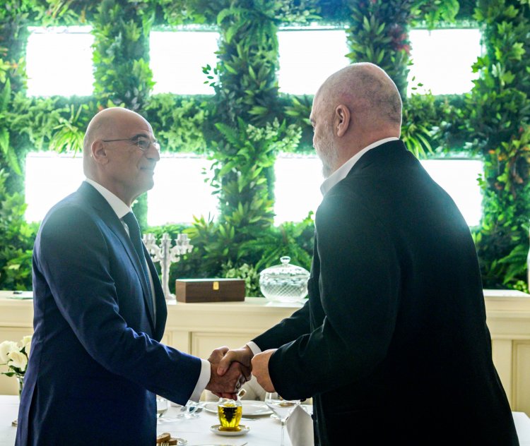 FM Dendias: Η Αλβανία έχει επιλέξει τον ευρωπαϊκό δρόμο -Να μην επιτρέπει την εκδήλωση αναθεωρητισμών