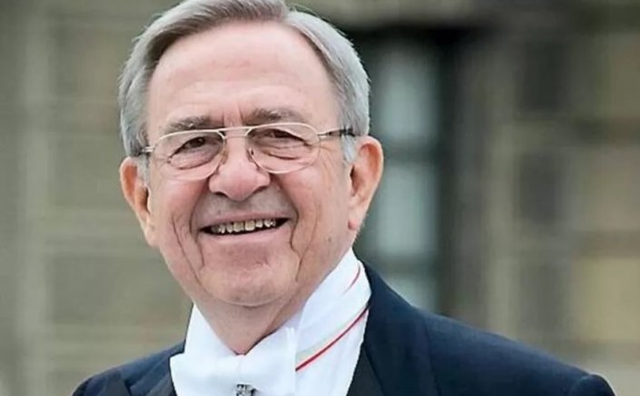 Notable Death: Κωνσταντίνος Γλύξμπουργκ.. Η κυβέρνηση αποφασίζει σήμερα για το τελετουργικό - Τι εξετάζεται