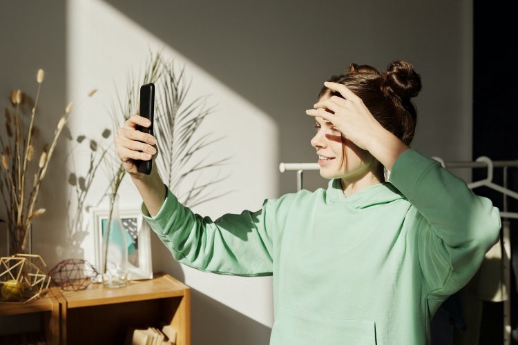 Micro-generation Zillennial: Ποια είναι η νέα “φλέβα χρυσού” για το λιανεμπόριο!!