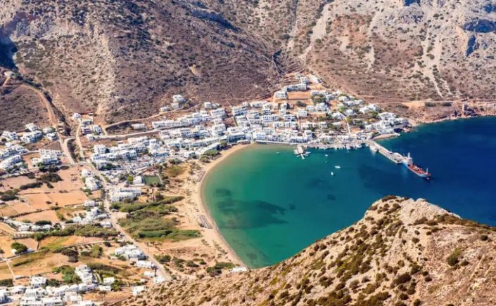 Travel Trends for 2023: Η Σίφνος «πρωταγωνιστεί» στις προτιμήσεις των γερμανόφωνων τουριστών για το 2023