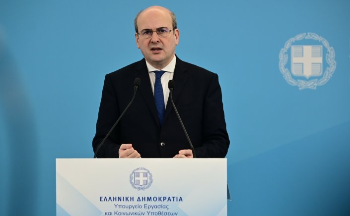 Labour Min Hatzidakis: Στα 780 ευρώ ο κατώτατος μισθός από την 1η Απριλίου – Στα 479 ευρώ το επίδομα ανεργίας - Τι κερδίζουν οι εργαζόμενοι