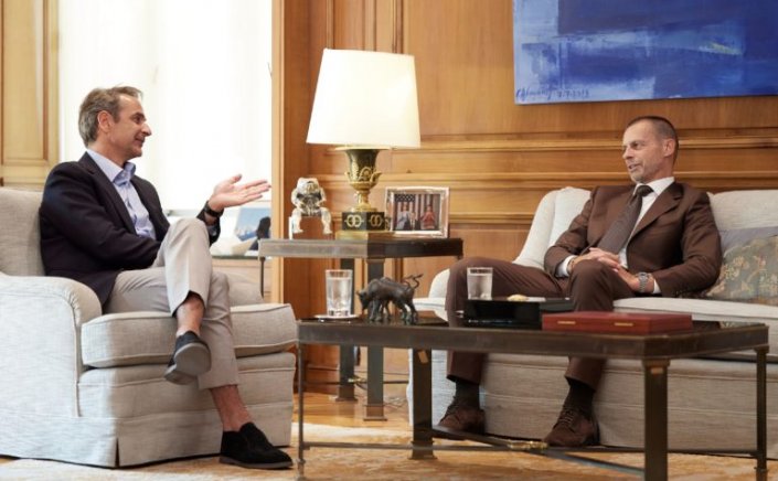 PM Mitsotakis: Επικοινωνία Κυριάκου Μητσοτάκη με Αλεξάντερ Τσέφεριν για ελίτ διαιτητές στα πλέι οφ