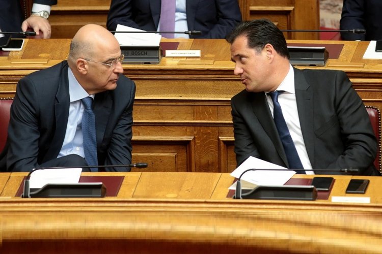 Gov't after train crash: Αναταραχή στην κυβέρνηση!! Στο “στόχαστρο” του Άδωνη ο Δένδιας [Video]