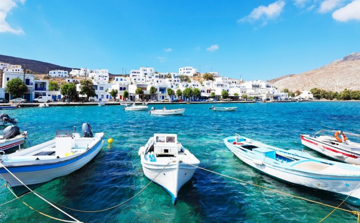 Family Fun on Tinos: Το ελληνικό νησί που προτείνουν οι Αμερικάνοι ως τον ιδανικό ανοιξιάτικο προορισμό