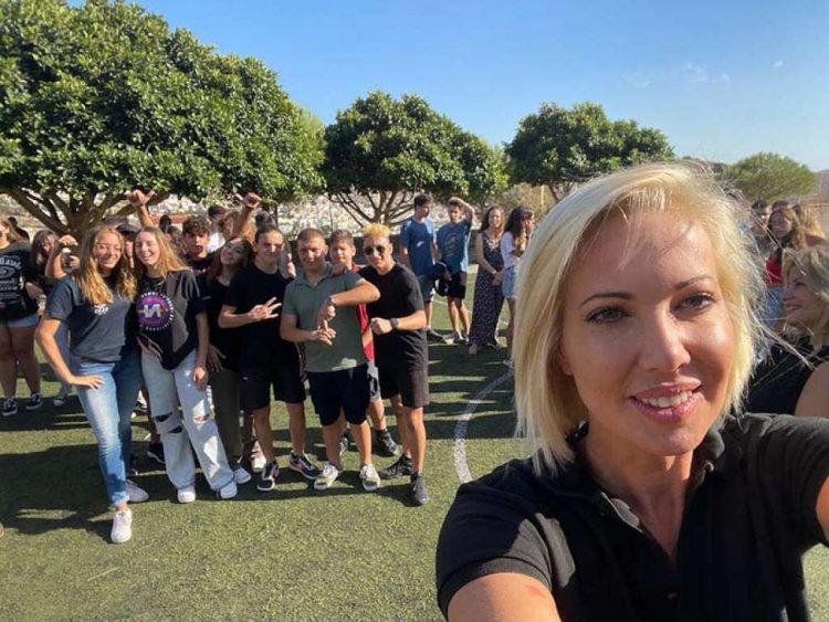 ND MP Candidate - Κατερίνα Μονογυιού για πανελλήνιες: Εύχομαι μέσα από την καρδιά μου να επιτύχετε κάθε στόχο σας και να μην σταματήσετε να αγωνίζεστε για τα όνειρα σας