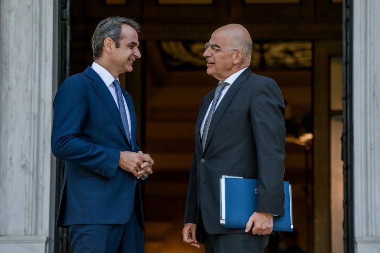 Dendias for Tourism & Cost of Living: Τουρισμός, ακρίβεια, κόκκινα δάνεια!! Το “τρίτο στεφάνι” του Δένδια στον Μητσοτάκη!!