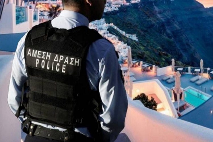 Santorini arrests: Συνελήφθη αστυνομικός για παράνομες οικοδομικές εργασίες