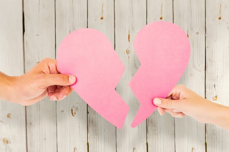 Social media & Breakup: Τα λάθη που πρέπει να αποφύγεις στα social media μετά από έναν χωρισμό!!