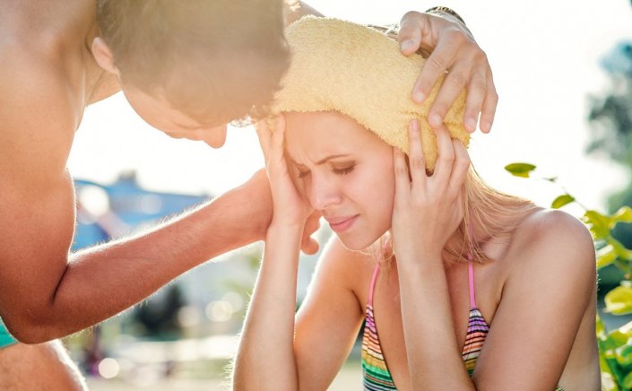 Ηeatstroke: Συμβουλές για να αποφύγετε τη θερμοπληξία!! Ντύσιμο, η Διατροφή, Πάσχοντες από Χρόνια Νοσήματα!!