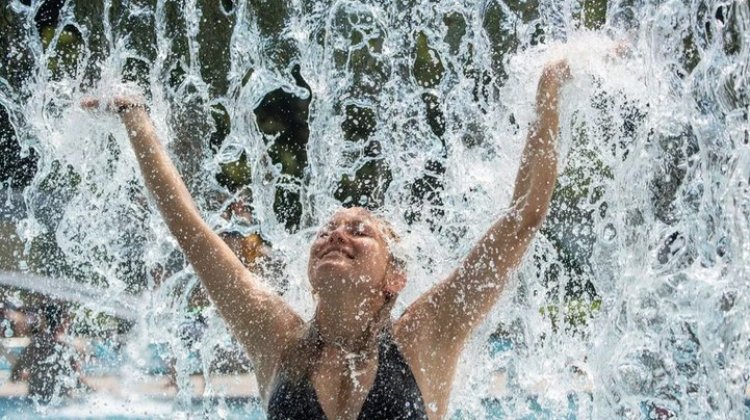 Summer heatwaves: Σε ποιες περιοχές θα έχει 43, 44 και 45 °C έως τη Δευτέρα  - Το νέο έκτακτο δελτίο της ΕΜΥ
