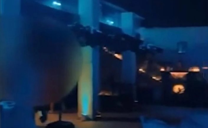 Mykonos arrest: Το «αμαρτωλό» party  της «κόκας» σε βίλα vip  – αυτοσχέδιο club στον Ορνό Μυκόνου - Πάνω από 400 οι καλεσμένοι, έφταναν και με… σκάφη!! Η «Κάγια», οι φρουροί και οι εταιρίες [Video]