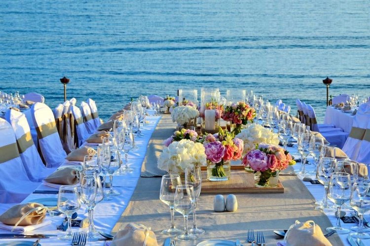 Tax Fraud: Στο στόχαστρο η φοροδιαφυγή από εκδηλώσεις, γάμους, βαφτίσεις &  ιστοσελίδες!! Αποκαλύπτεται  με «όπλο» τις κριτικές στα social media!!