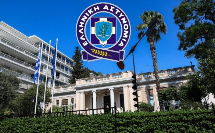 Arrest: Προφυλακίστηκε για εκβιασμούς ο διοικητής του αστυνομικού τμήματος της Ίου  - Το παρασκήνιο και η παράνομη δράση του στην Μύκονο με… πλάτες - Ο «προστάτης» του συλληφθέντα