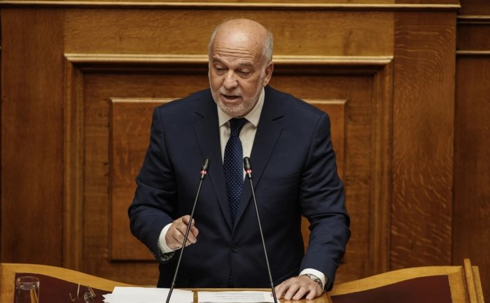 Min of Justice Floridis: Από τις «προσωπικές απόψεις» Φλωρίδη, στον νόμο για το τέλος στο ακαταδίωκτο των τραπεζικών στελεχών