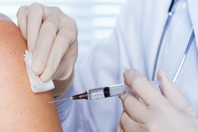 Vaccination: Γιατί πονάει το μπράτσο μας όταν κάνουμε εμβόλιο!! Πώς να αντιμετωπίσουμε τον πόνο!!