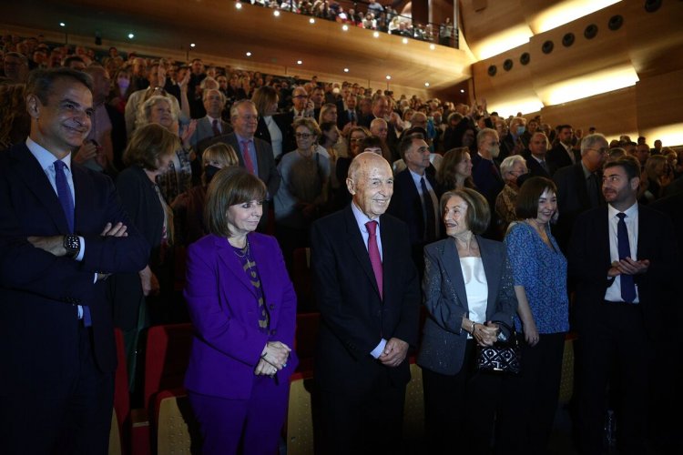 Past PM Simitis: Εκδήλωση για τον Κώστα Σημίτη / «Η μάχη για τον εκσυγχρονισμό δεν τελειώνει» - Το παρασκήνιο, τα μηνύματα, οι «υψηλές παρουσίες», τα πηγαδάκια [pics]