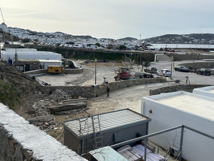 Mykonos - ΔΕΥΑΜ: Προχωρούν οι εργασίες για το έργο των δύο φορητών μονάδων αφαλάτωσης στα Παλαιά Σφαγεία Μυκόνου