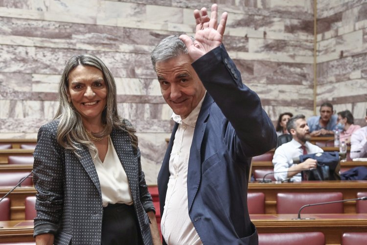 SYRIZA-PA: Ο Κασσελάκης διέγραψε Τσακαλώτο και Πέρκα από την ΚΟ του ΣΥΡΙΖΑ – Επιστολή Φάμελλου στον πρόεδρο της Βουλής