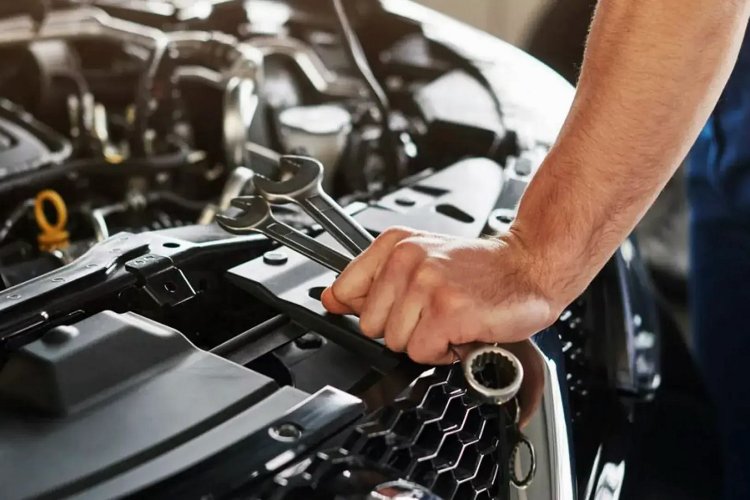 Car Repair  shops: «Big Brother» σε όλα τα συνεργεία - Τι αλλάζει στο service των αυτοκινήτων