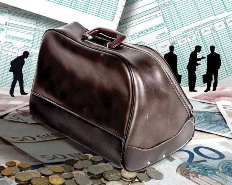 Fight against tax fraud and tax evasion: Κίνητρα στους εφοριακούς για να βάζουν πρόστιμα!!