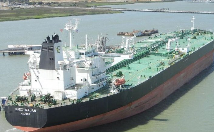 Pirates seize Greek tanker: Πειρατεία σε εξέλιξη σε ελληνόκτητο tanker στα στενά του Ορμούζ