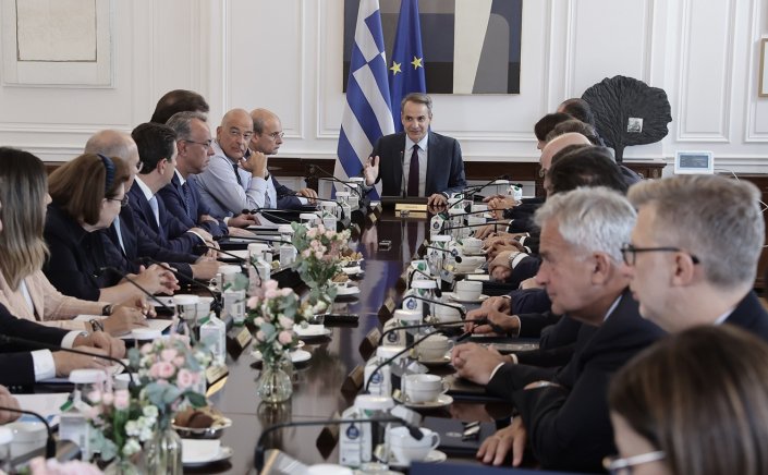 Greek polls - Metron Analysis: Η κοινωνική αντιπολίτευση απέναντι στην κυβέρνηση!! Τα ποιοτικά σημάδια της δημοσκόπησης της ΜΕΤΡΟΝ