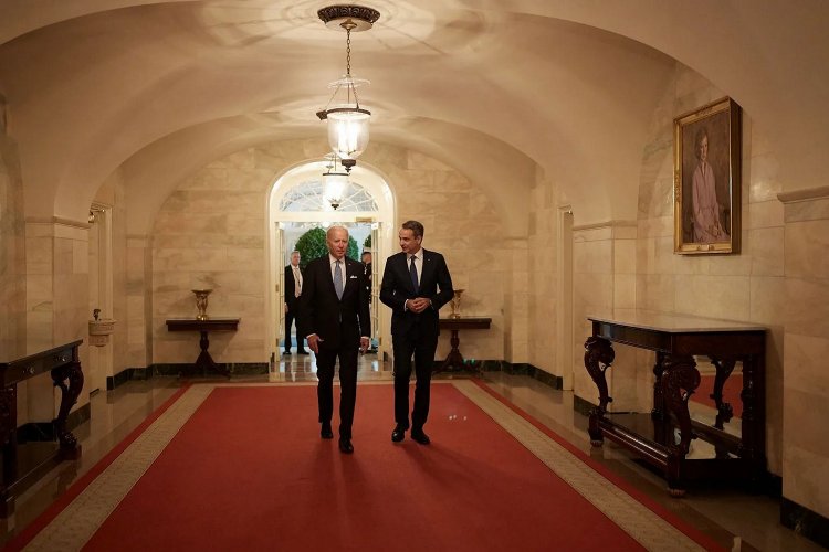 PM Mitsotakis: Μητσοτάκης σε δημοσιογράφους, “Αν δεχθούμε πρόσκληση από ΗΠΑ θα ανταποκριθούμε, δεν έχουμε ημερομηνία ακόμη”