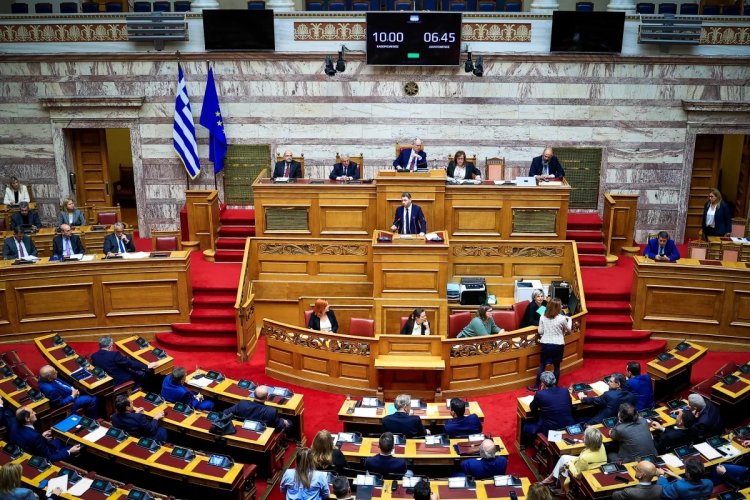No Confidence Motion: Σε υψηλούς τόνους η συζήτηση της πρότασης δυσπιστίας στη Βουλή!! Κόντρες και αντεγκλήσεις!!