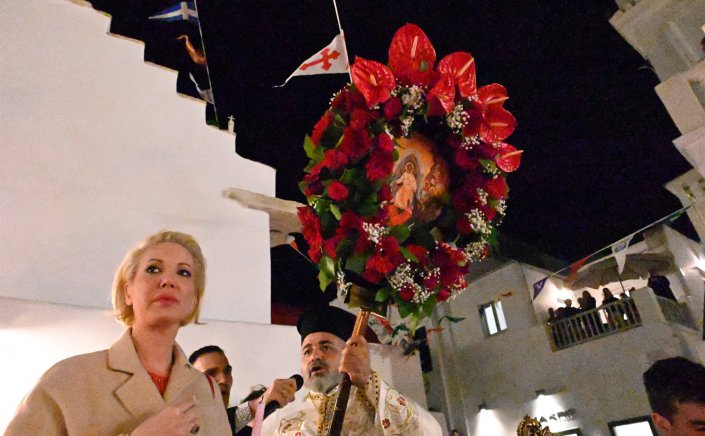 Great and Holy Pascha in Mykοnos: Ανάσταση στην Μύκονο - Πάσχα Κυρίου Πάσχα!!! [εικόνες + videos]