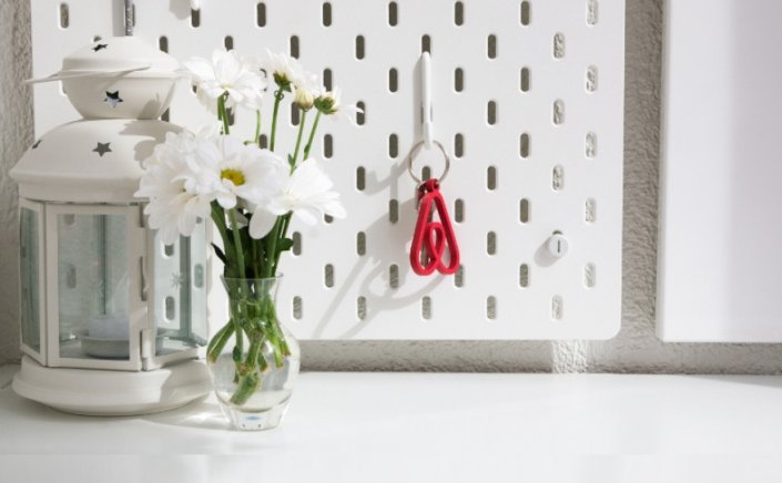 Airbnb Rentals: Έρχονται νέες αλλαγές στα Airbnb - Εξετάζεται πλαφόν στις ημέρες μίσθωσης και φορολικές παρεμβάσεις