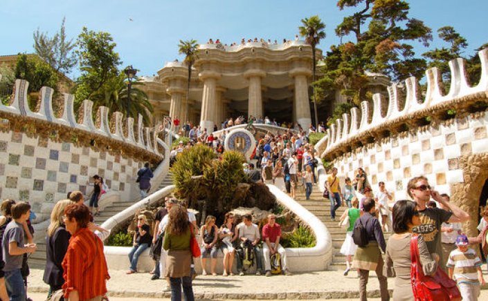 World’s top tourist destination: H Ισπανία διεκδικεί το στέμμα του παγκόσμιου τουρισμού από τη Γαλλία