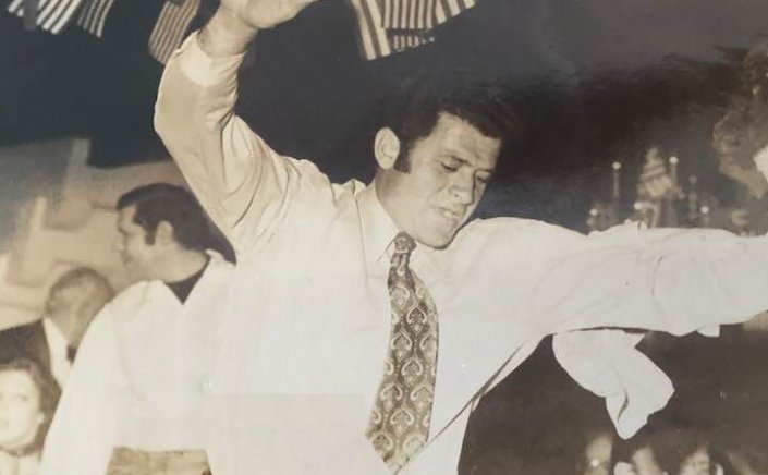 Χρήστος Βερώνης για τον θάνατο του Νικολού Κουσαθανά: Η Μύκονος αποχαιρετά το “Μάγκα”της - Το νησί μας θα σε θυμάται για πάντα!