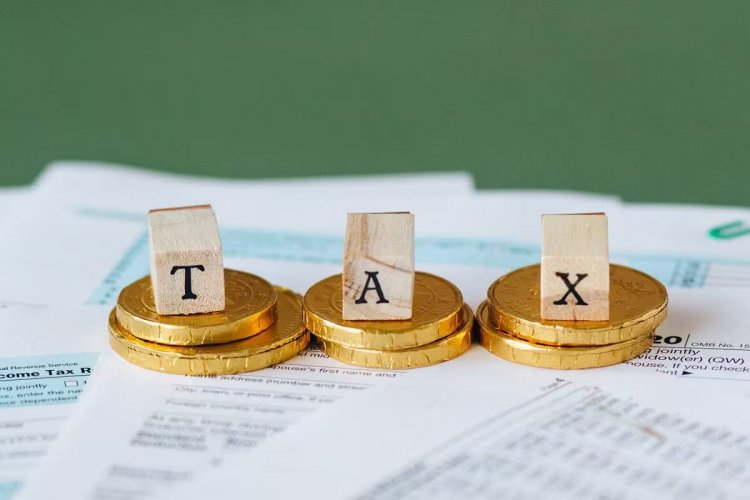 Tax on Business activity:  Καταργείται το τέλος επιτηδεύματος - Πόσο ωφελούνται 700.000 ελεύθεροι επαγγελματίες
