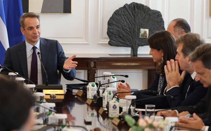 Political Developments: Ούτε οι υπουργοί δεν ξέρουν τι θα εξαγγελθεί στη ΔΕΘ!!