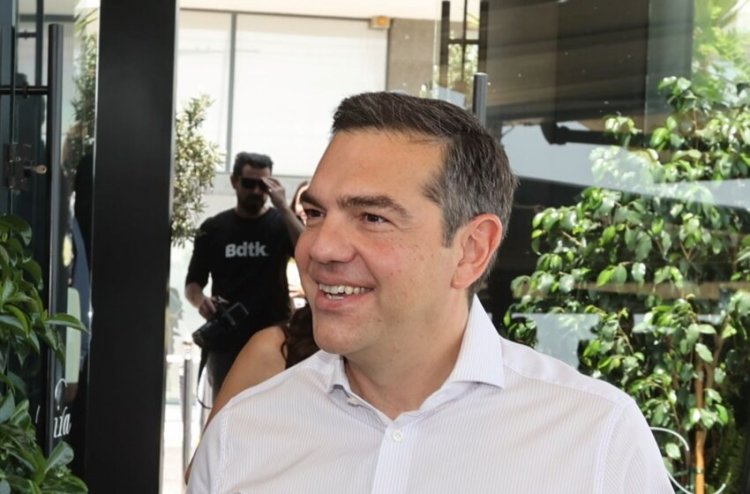 Ex - PM Tsipras: Μόνο στενοχώρια και θλίψη για όσα συμβαίνουν!!