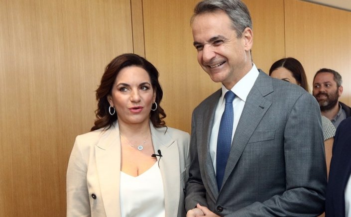PM Mitsotakis: Τρίζει ο «θρόνος» της Όλγας Κεφαλογιάννη - Ο Μητσοτάκης αποφασίζει για την τύχη της