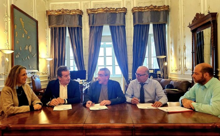 Mayor of Andros: Υπεγράφη η οριστική σύμβαση για την κατασκευή του ΧΥΤΥ Άνδρου