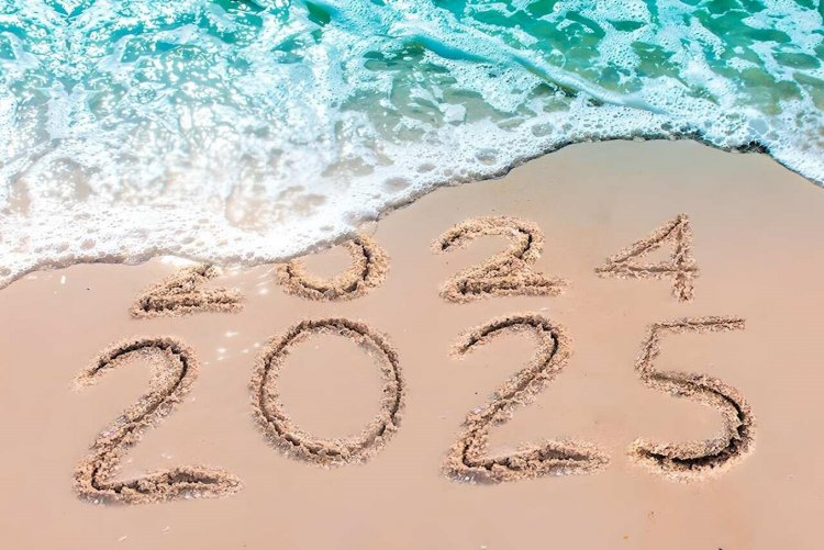 Early Booking 2025: Τα πρώτα μηνύματα για τη σεζόν του 2025 από τη βρετανική αγορά