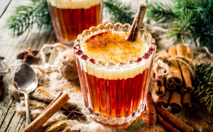 Hot Punchy  Cocktail: Απολαύστε το αρωματισμένο punchy cocktail από κρασί, που συνοδεύει... τις κρύες μέρες!!