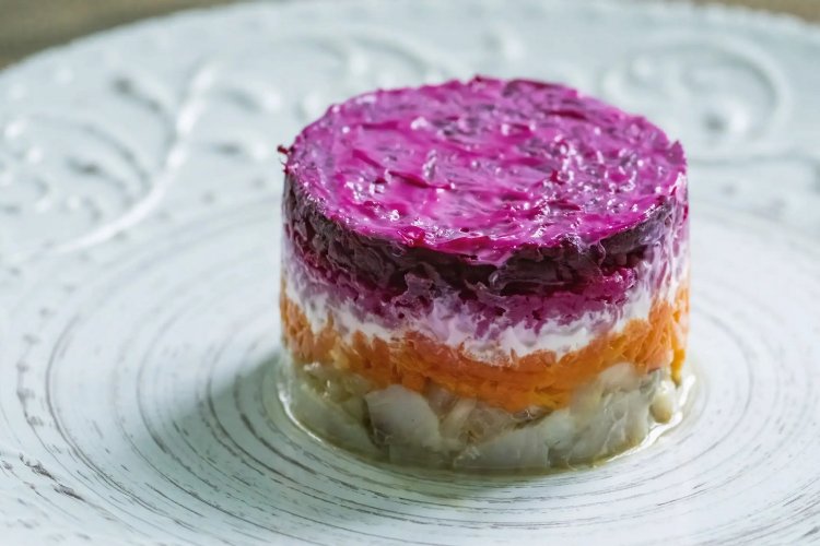 EFET: Ο ΕΦΕΤ ανακαλεί καπνιστή ρεγγοσαλάτα με το επικίνδυνο μικρόβιο Listeria