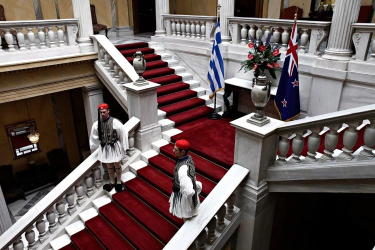 Greek polls-Marc: Δημοσκόπηση Marc!! Το προφίλ του νέου Προέδρου της Δημοκρατίας - Τι «ψηφίζουν» οι πολίτες