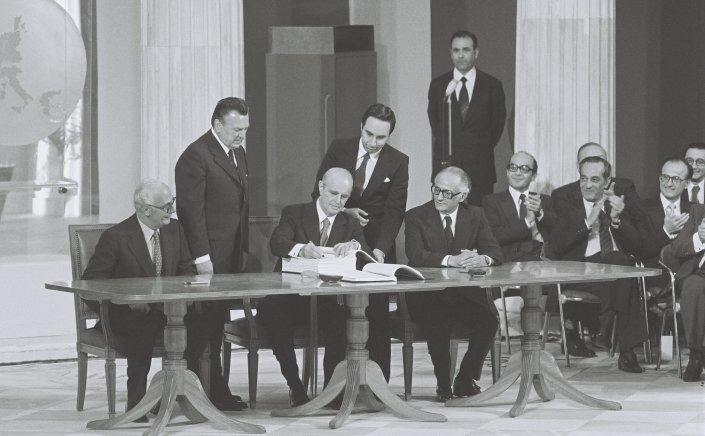 Greece presidential election: Όπως το 1980!! Από τότε κόμμα προτείνει βουλευτή του για ΠτΔ!!