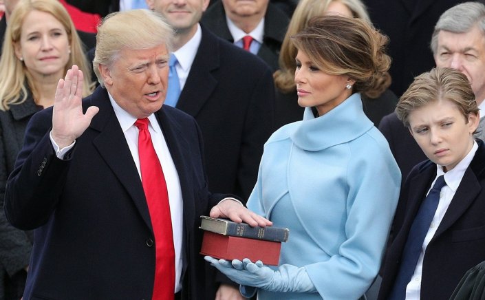 Trump  reloaded: Όλα έτοιμα για την ορκωμοσία!! Οι προσκλεκλημένοι, η φιέστα και τα πρώτα μέτρα!!