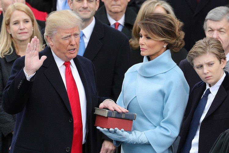 Trump  reloaded: Όλα έτοιμα για την ορκωμοσία!! Οι προσκλεκλημένοι, η φιέστα και τα πρώτα μέτρα!!