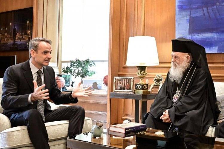 Ecclesiastical Property: Άμεσα ορίζονται από Μέγαρο Μαξίμου και Αρχιεπισκοπή, πρόσωπα που θα  καθορίσουν τις τεχνικές υλοποίησης παραχώρησης ακινήτων της Εκκλησίας για Κοινωνικές Κατοικίες & Φοιτητικές Εστίες