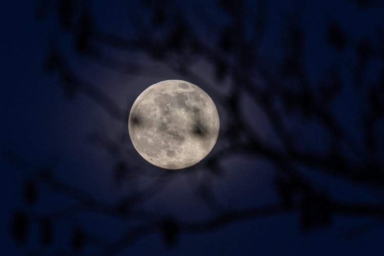 The Snow Moon: «Φεγγάρι του Χιονιού» 2025, απόψε η πολύ... μακρινή πανσέληνος του Φεβρουαρίου!! Ποια άλλα ονόματα έχουν δοθεί & γιατί ονομάστηκε έτσι!!