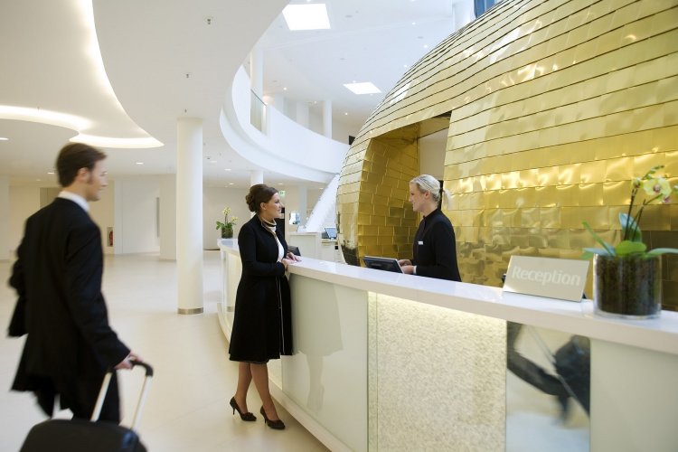 Digital Job card: Εκατοντάδες ξενοδοχεία εξαιρούνται από την Ψηφιακή Κάρτα Εργασίας λόγω ΚΑΔ