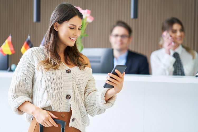 Hospitality Employment Contract: Νέα διετής σύμβαση για τους ξενοδοχοϋπαλλήλους με αύξηση 8%!! Πως διαμορφώνονται οι μισθοί  το 2025!!