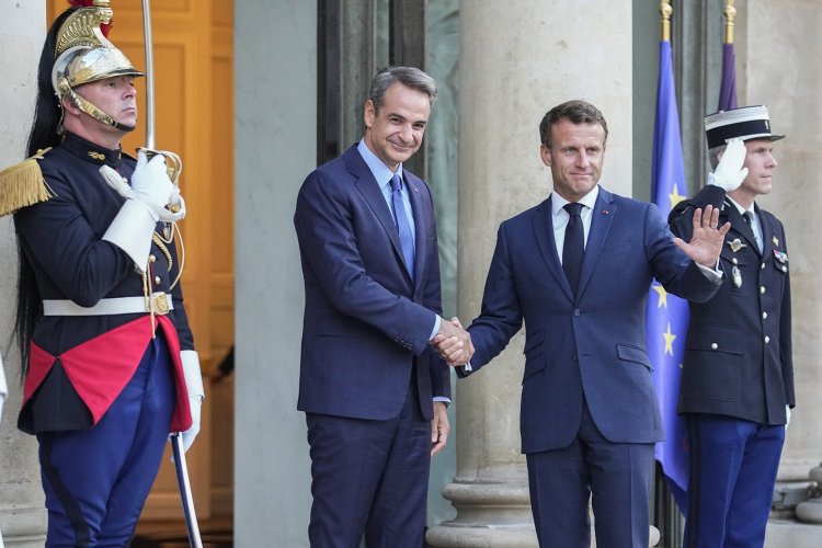 France convenes second meeting on Ukraine: Νέα Σύνοδος Μακρόν σήμερα για την Ουκρανία - Στο τραπέζι των συνομιλιών η Ελλάδα - Τα σημεία συμφωνίας των Ευρωπαίων