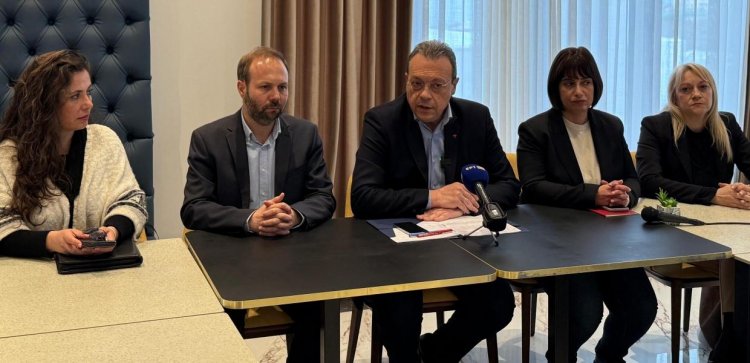 SYRIZA leader Famellos on Santorini: Ό,τι κι αν προκύψει, θα πρέπει η Πολιτεία να εγγυάται στις κοινωνίες ότι δεν θα υπάρχει έλλειμμα